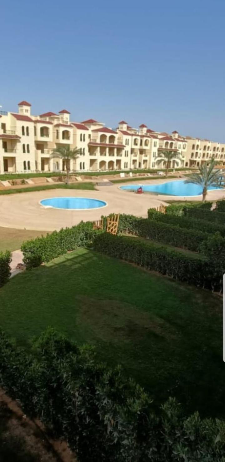 Laserina Palm Beach For Families Only Ground Floor With Big Garden Please Note That There Is Entrance Extra Fees 250 Le Per Adult Otel Ain Sukhna Dış mekan fotoğraf